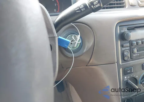 2001 Toyota Camry Le from USA, damaged, VIN 4T1BG22K51U775303